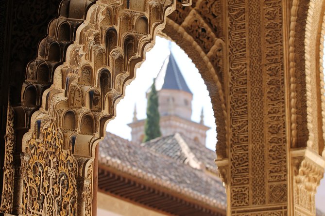 Alhambra & Generalife Skip the Line Small Group Including Nasrid Palaces - Reasons to Choose This Tour