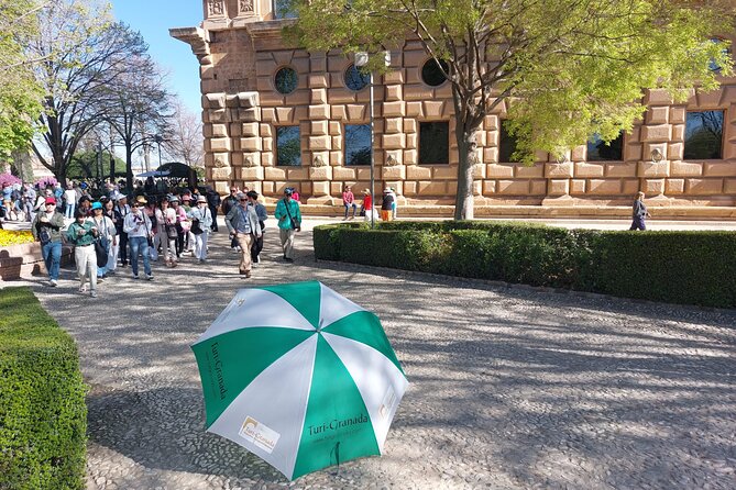 Alhambra Guided Tour, Nasrid Palaces and Generalife - Price and Booking Details