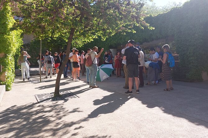Alhambra Guided Tour, Nasrid Palaces and Generalife - Meeting and Pickup Details