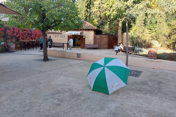 Alhambra Guided Tour, Nasrid Palaces and Generalife - Lowest Price Guarantee