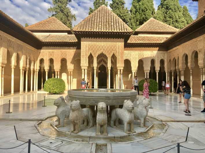 Alhambra: Guided Tour With Fast-Track Entry - Tour Inclusions and Highlights