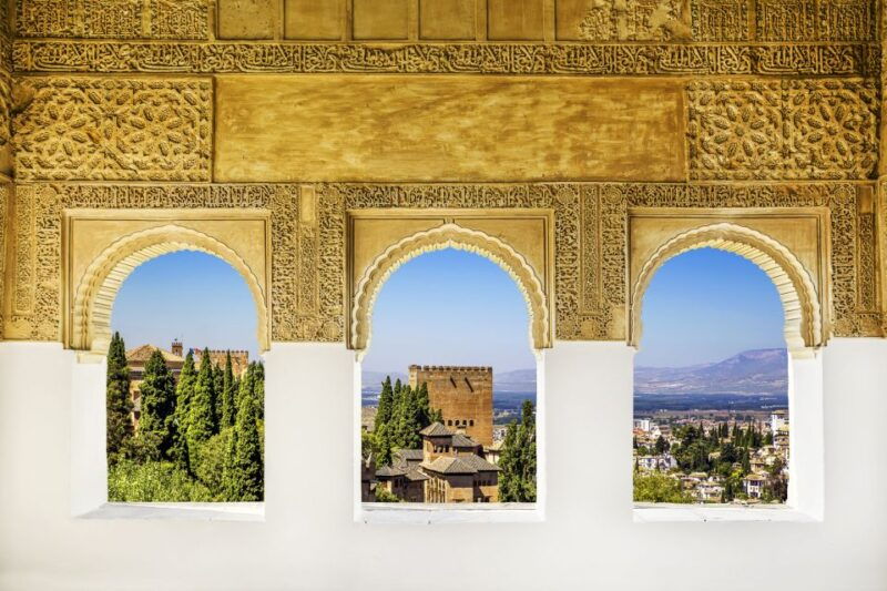 Alhambra, Nasrid Palaces, and Generalife 3-Hour Guided Tour - Good To Know