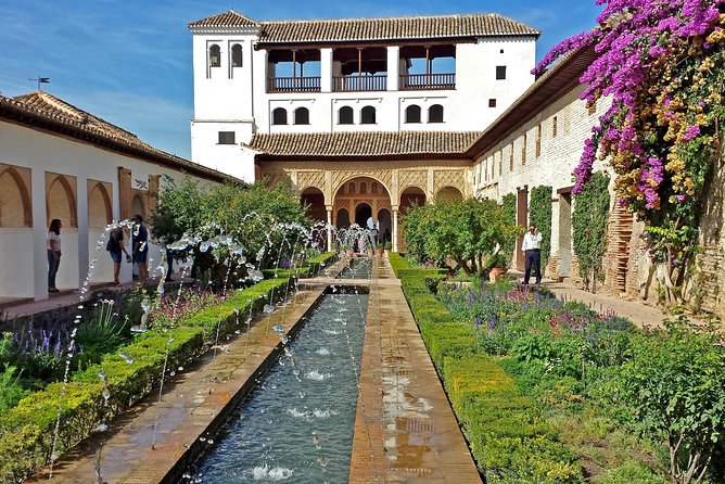 Alhambra Nasrid Palaces & Generalife Semiprivate Guided Tour - The Sum Up