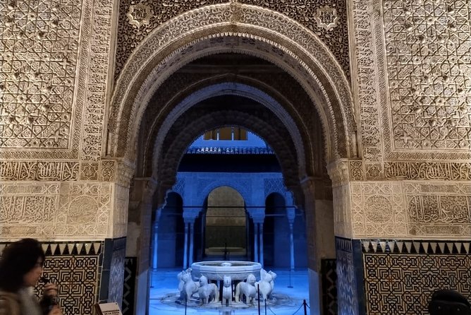 Alhambra: Night Visit to Nasrid Palaces - Directions