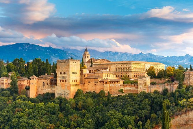 Alhambra Palace Private Tour With Private Local Guide and Admission Tickets - Questions and Help