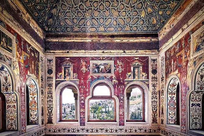 Alhambra Private Tour and Skip the Line Ticket and Official Guide - Highlights of the Tour