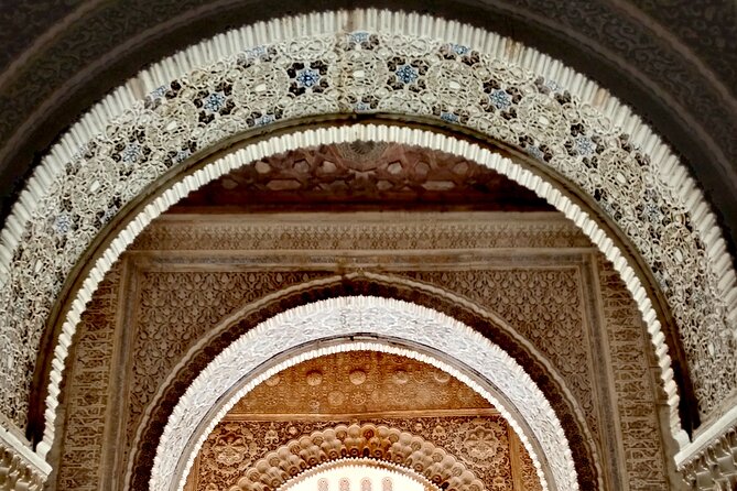 Alhambra Private Tour: Nasrid Palaces and Generalife - Directions