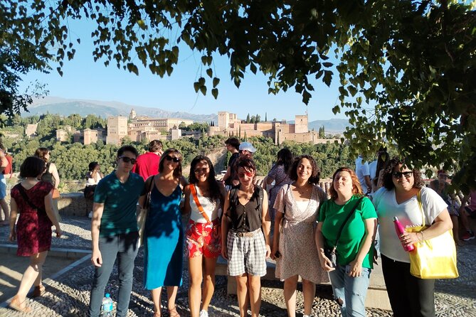 Alhambra Private Tour: Nasrid Palaces and Generalife - Meeting Point