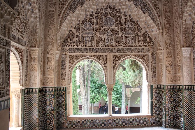 Alhambra Skip-the-Line Guided Tour - Questions and Terms