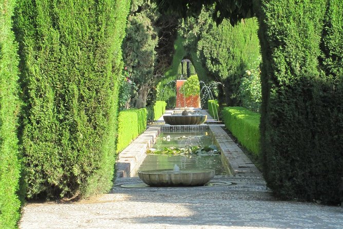 Alhambra Skip-the-Line Guided Tour - Questions