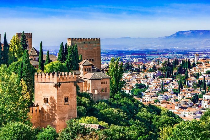 Alhambra Skip-The-Line Private Tour Including Nasrid Palaces - Private Tour Benefits and Recommendations