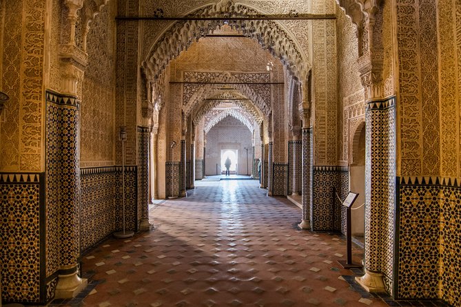 Alhambra: Small Group Tour With Local Guide & Admission - Common Questions