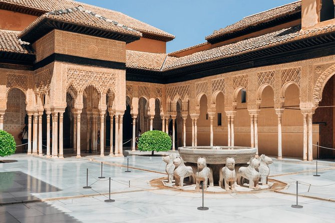 Alhambra Tickets and Albaicin Private Tour - Inclusions and Accessibility