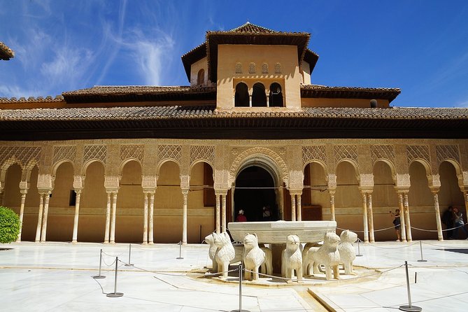 Alhambra Tour & Ticket: Nasrid Palaces, Alcazaba & Generalife - Date and Travelers