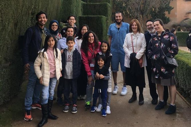 Alhambra Tour & Ticket: Nasrid Palaces, Alcazaba & Generalife - Whats Included