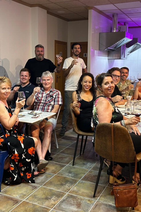Alicante Best Wine Tasting & Tapas Club - Personalized Culinary Exploration