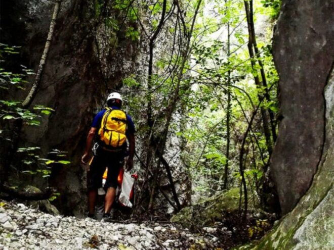 Alicante: Canyoning Adventure in Barranco De Cucales - Itinerary Details