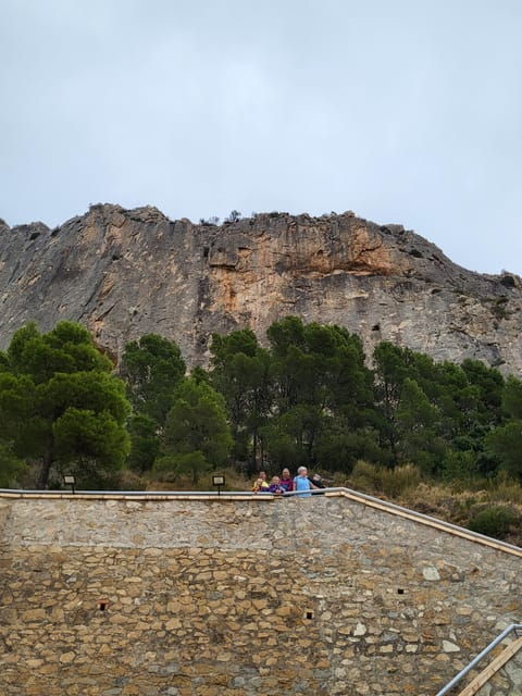 Alicante: Explore the Canelobre Caves and the Charm of Busot - Explore the Charming Town of Busot