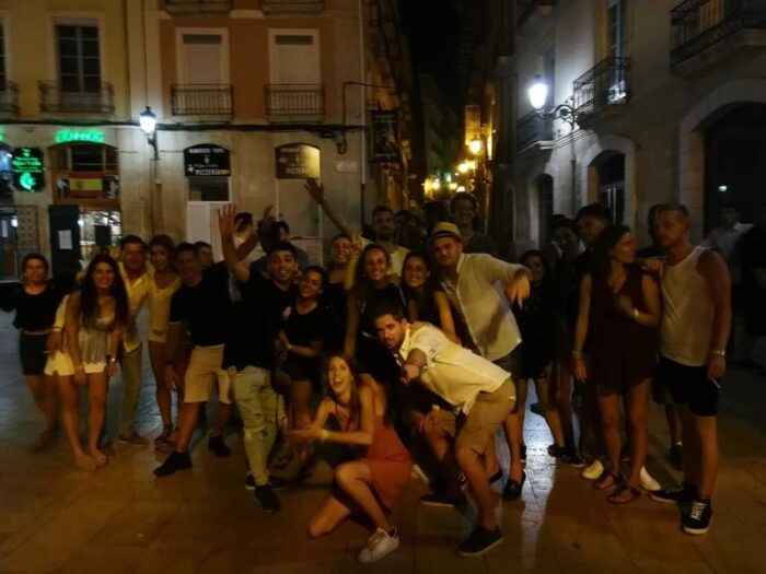 Alicante: Guided Pub Crawl With Shots and Beer - Maximize Your Pub Crawl Experience