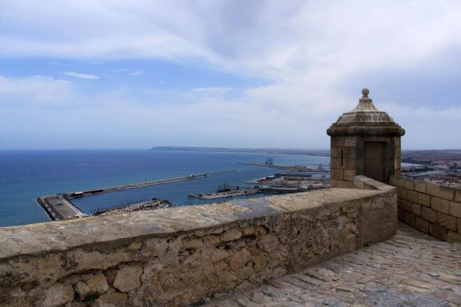 Alicante - Old Town Private Walking Tour - Meeting Point