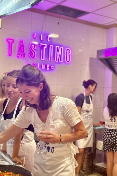 Alicante Paella Cooking Class, Tapas, Drinks and Market - Experience Highlights