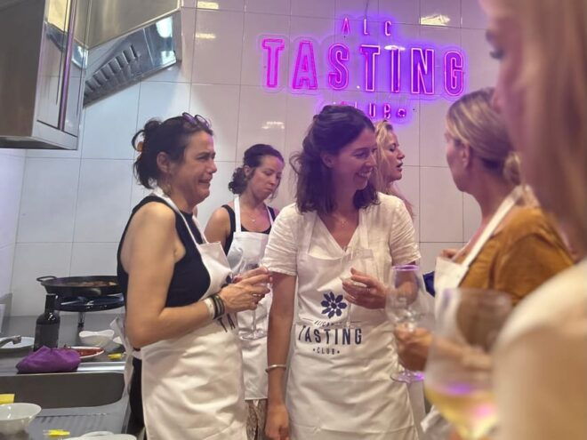 Alicante Paella Cooking Class, Tapas, Drinks and Market - Customer Reviews