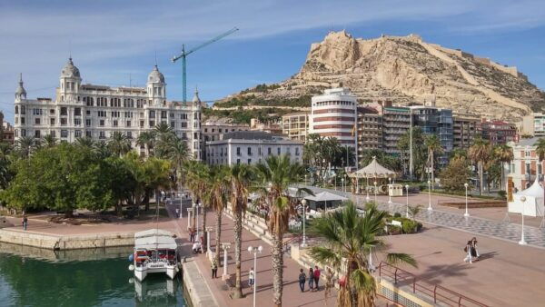 Alicante Private Guided City Tour - Discover Alicante Museum of Contemporary Art