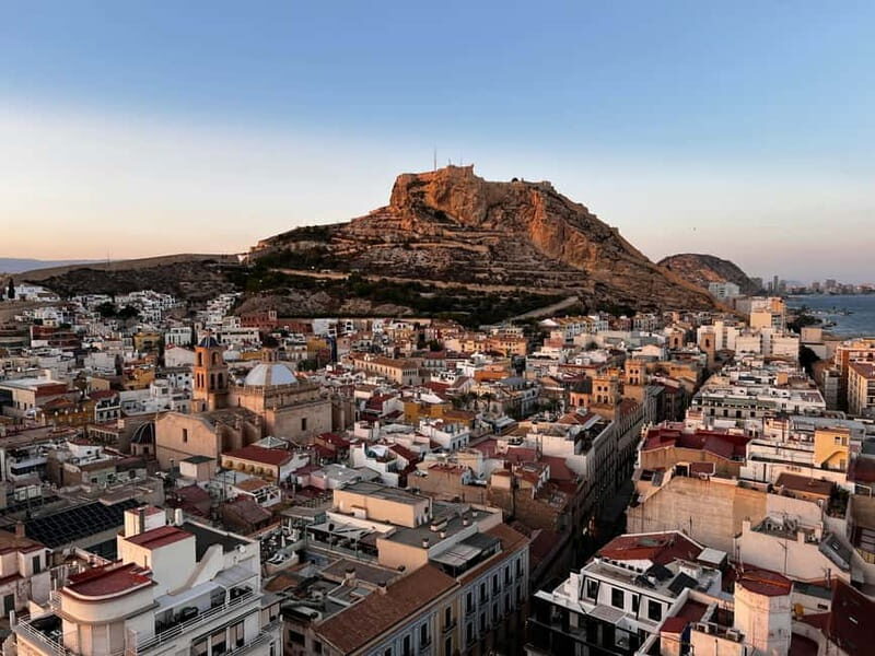 Alicante: Private Guided Tour with Transport - Exploring the Old City Center