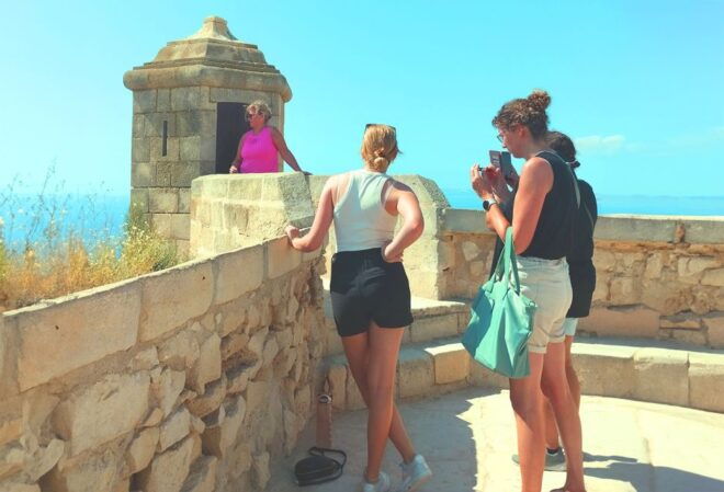 Alicante: Private Santa Bárbara Castle Tour - Customer Reviews