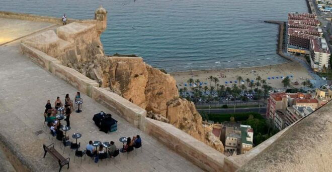 Alicante: Santa Bárbara Castle Alicante Rosé Wine Tasting - Wines and Pairings