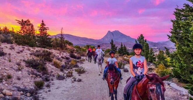 Alicante: Villajoyosa 2-hour Horseback Riding Tour - Scenic Mountain Ride
