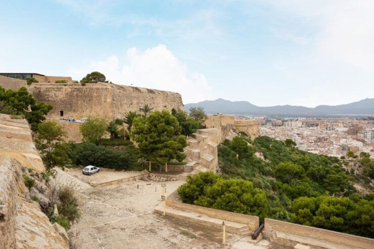 Alicante: Walking Tour Around the City With Photoshoot - Accessibility and Group Size
