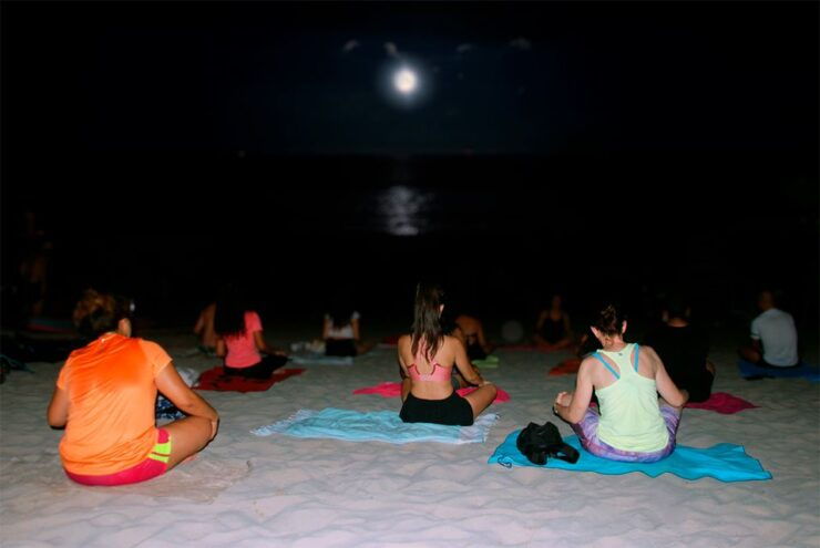 Alicante: Yoga, Mindfulness, and Paddle Surf at Postiguet Beach - Booking and Logistics