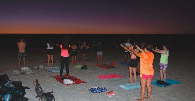 Alicante: Yoga, Mindfulness, and Paddle Surf at Postiguet Beach - Activity Experience