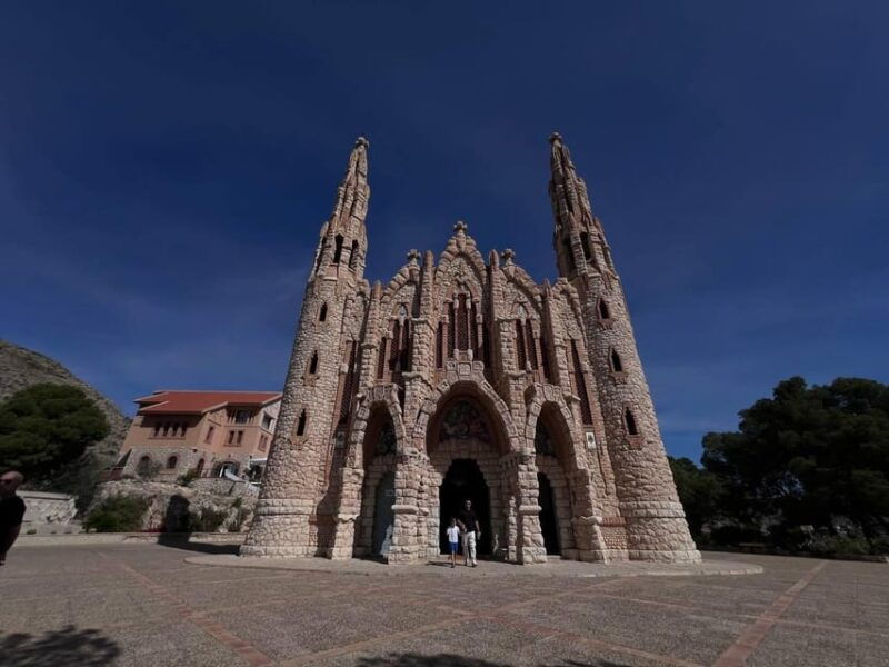 Alicante:Beatiful Castle of Mola+Tasting of Local Wine - Good To Know