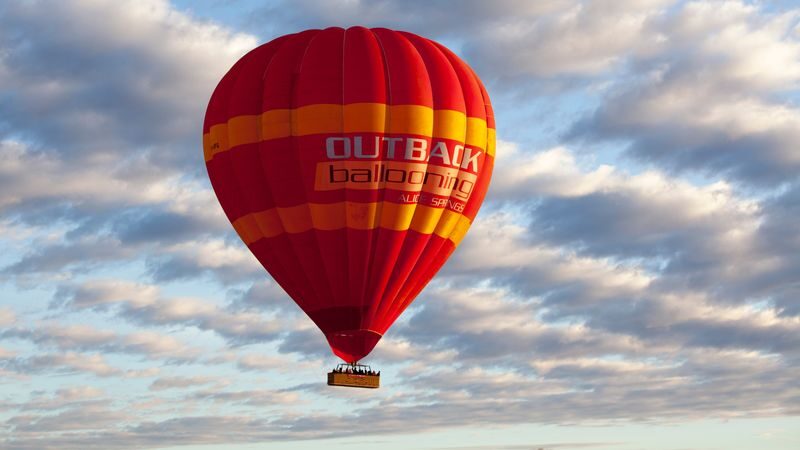 Alice Springs Early Morning Hot Air Balloon Experience - What to know before you book