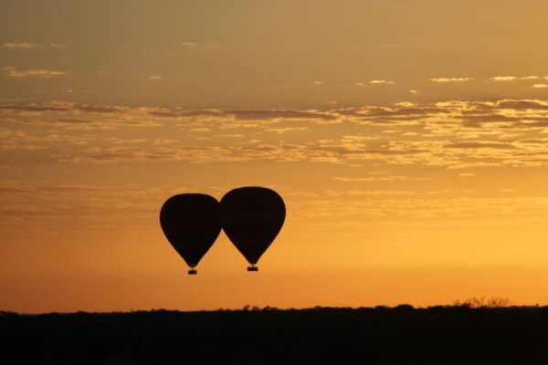 Alice Springs: Early Morning Hot Air Balloon Flight - Booking Information and Availability