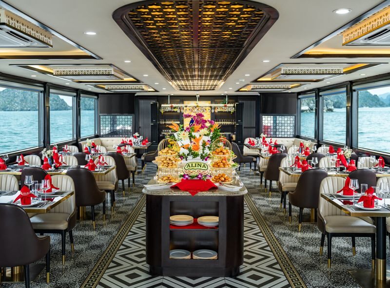 Alina Day Cruise: Ha Long Bay Tour with Sung Sot & Ti Top - Afternoon tea and the return to port