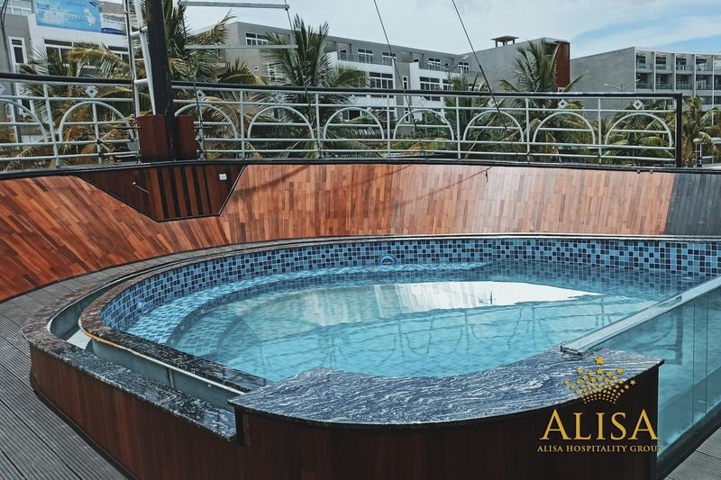 Alisa Premier Luxury 2D1N Cruise: Ha Long Bay, Sung Sot, Ti Top - Should you book it?