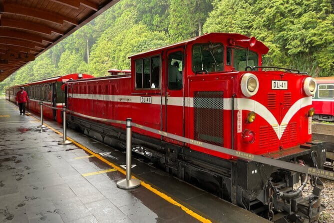 Alishan, Sun Moon Lake, Taichung Three Days Tour from Taipei - Good To Know