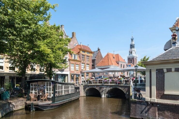 Alkmaar: Walking Tour Highlights Audio and Gps Guided - Experience
