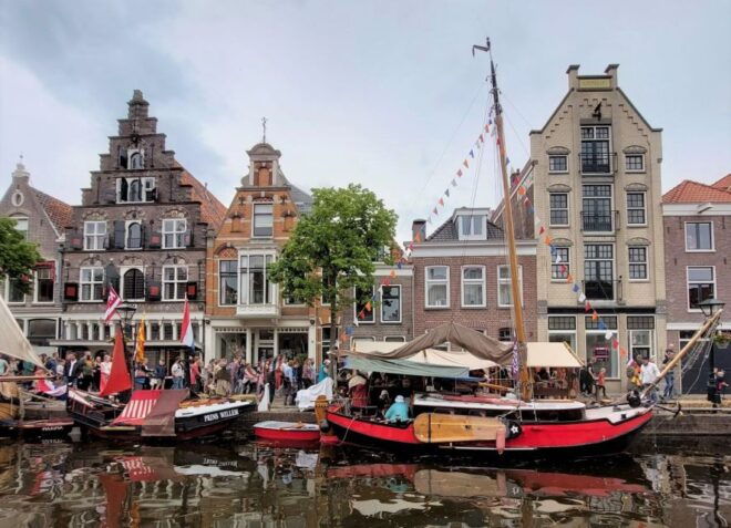 Alkmaar: Walking Tour Highlights Audio and Gps Guided - Booking Details