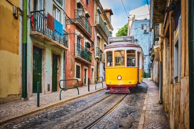 ALL ABOUT Lisbon! Full Day Tuk Tuk Tour - Experience