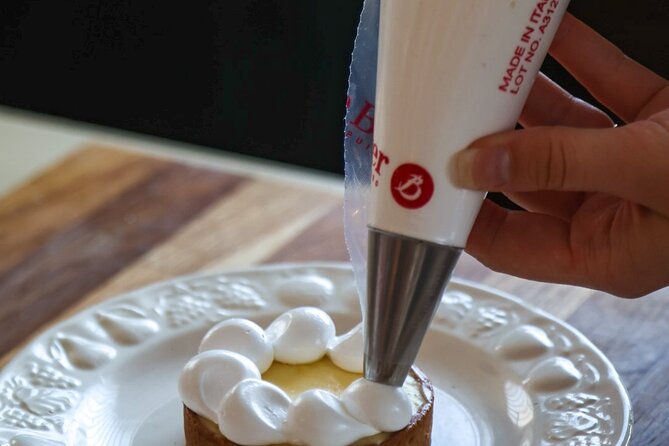 All About Meringue: a Pastry & Culinary Arts Workshop in Paris - Techniques for Making Meringue