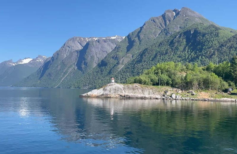 All About the Fjords, in one tour by bus & boat from Ålesund - FAQ