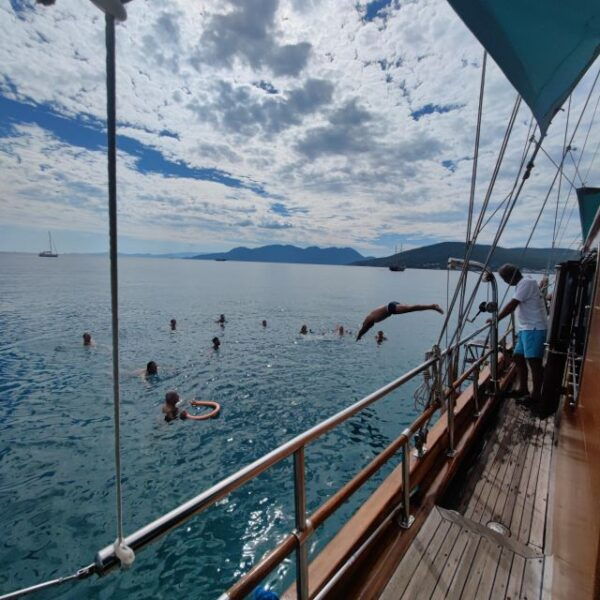 All Day Cruise to 3 Islands With Swimming Stop and Lunch - Additional Notes