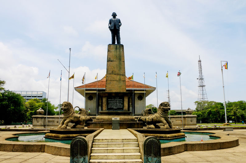 All-In Colombo City Half Day Tour (With Negombo city - Optional) - Galle Face, Town Hall and Independence Square