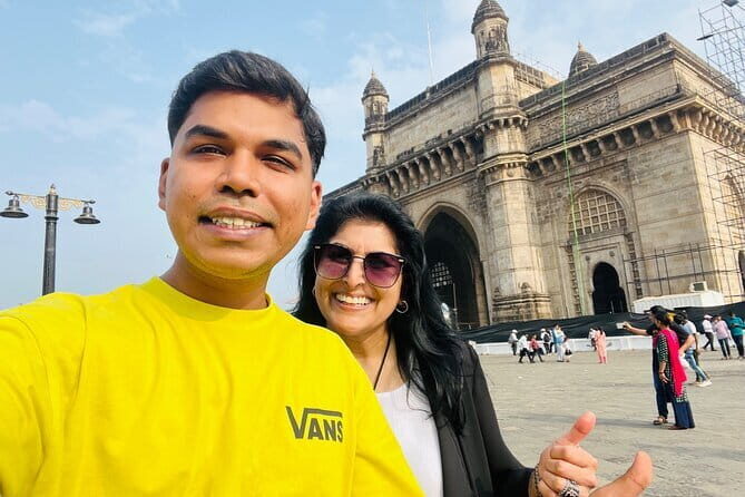 All in One Mumbai City, Slum & Bollywood Tour with Transport - What the Reviews Reveal