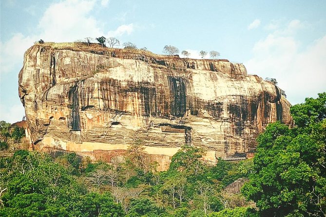 All in One Sri Lanka 7nights 8 Days for Couple Price - The Sum Up