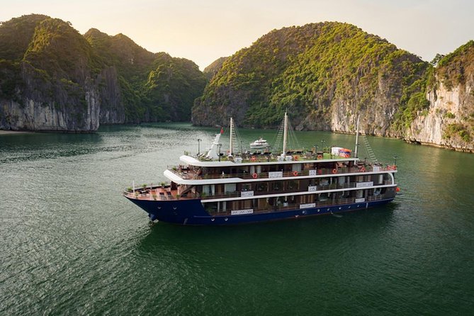 All-Inclusive 2D/1N 5star Cruises: Meals-Kayak-Cave-Accommodation - Assistance and Information